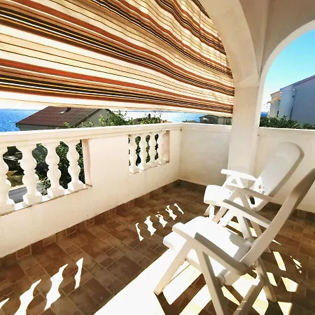 Luka Apartment
